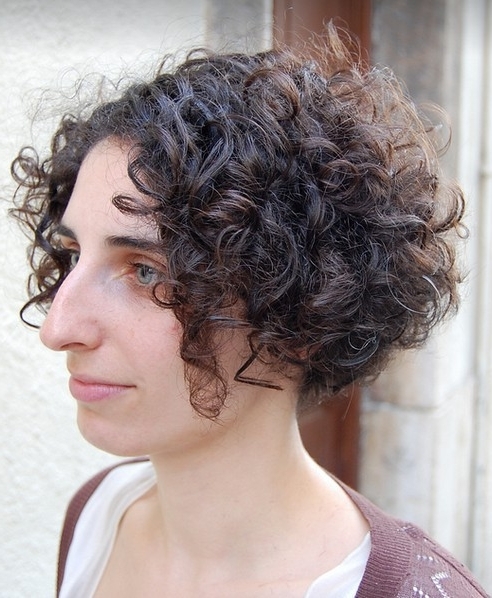 fryzury krótkie uczesanie damskie zdjęcie numer 103 wrzutka B